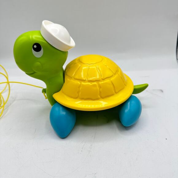 Vintage 1970s Fisher Price Tag Along Sailor Hat Turtle Pull Toy Retro - Picture 2 of 8